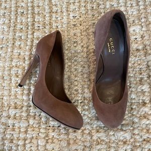 Women’s Gucci Pumps Size 6